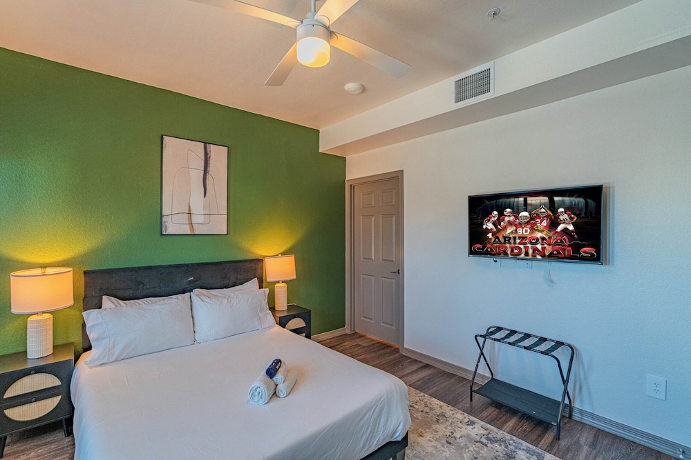 ROVE LIVING/KL - Cardinal 95