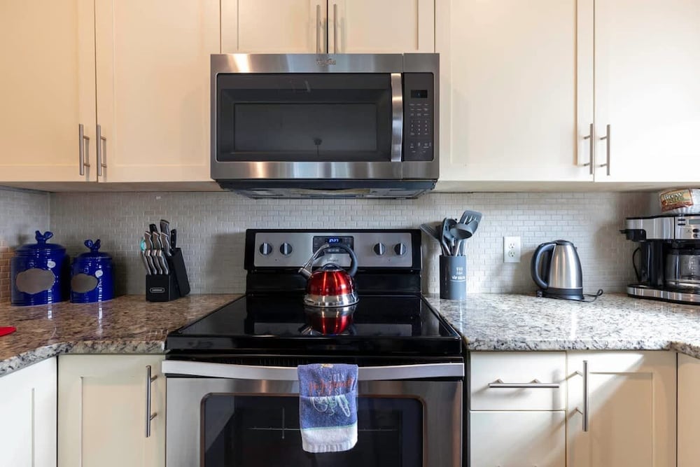 4BR Family Townhouse Steps to Disney