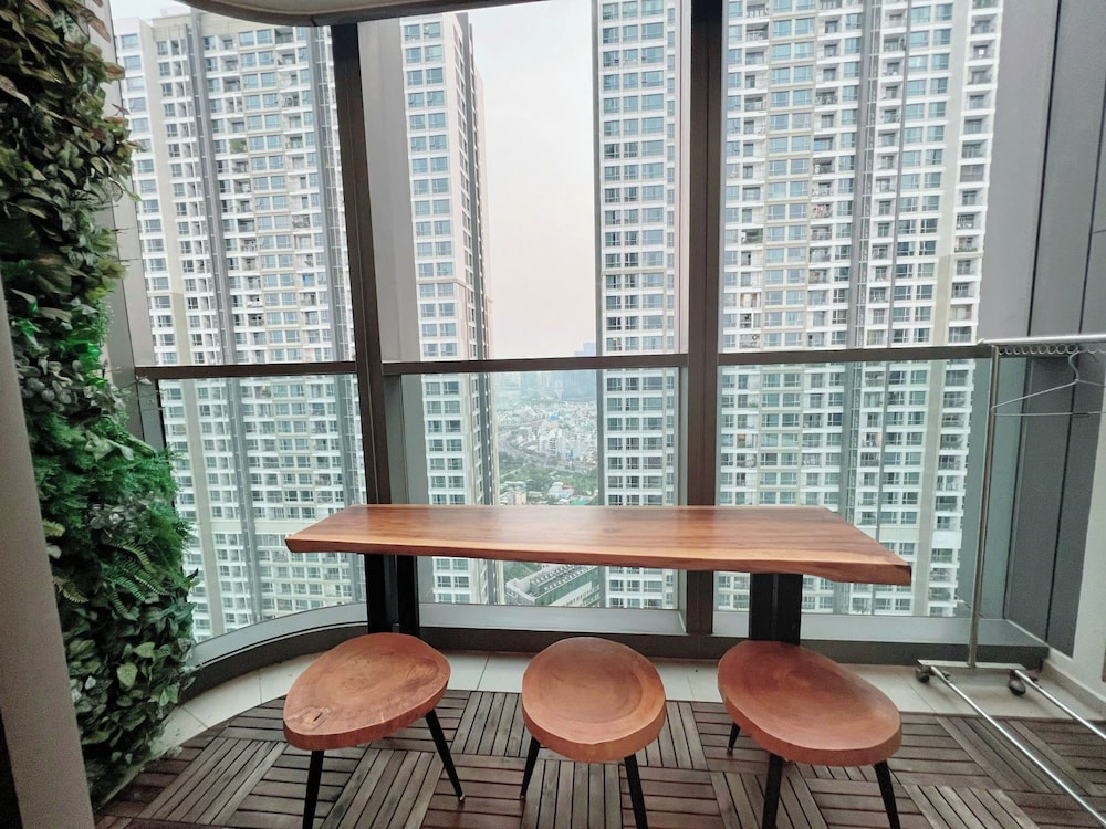 Vinhome Central Park - ADVANTAGE HOME
