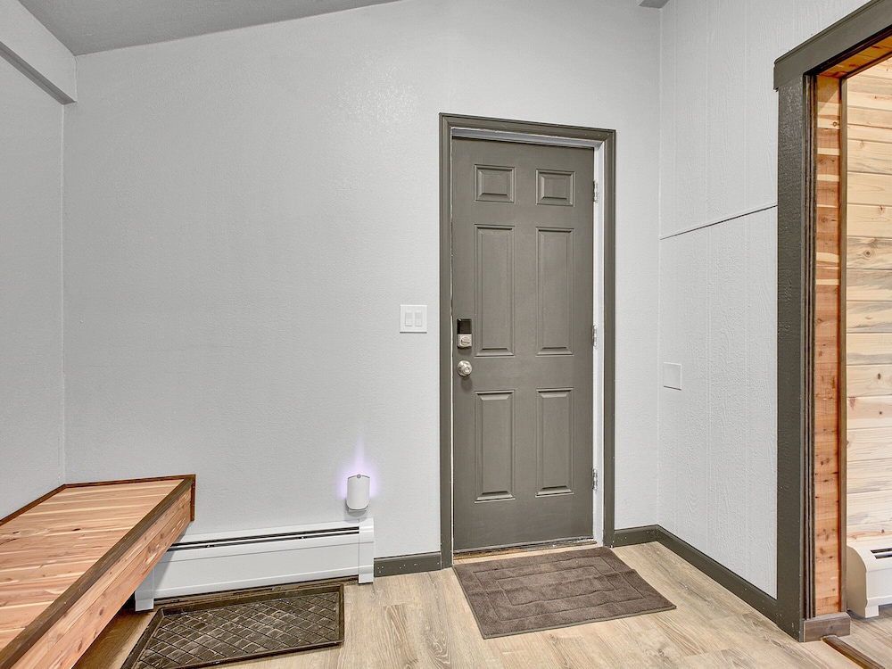 Switchback Basecamp 4 Bedroom Home