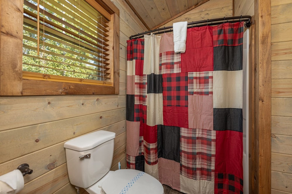 Lux Cabin Mtn Views Flat Parking Dog Friendly