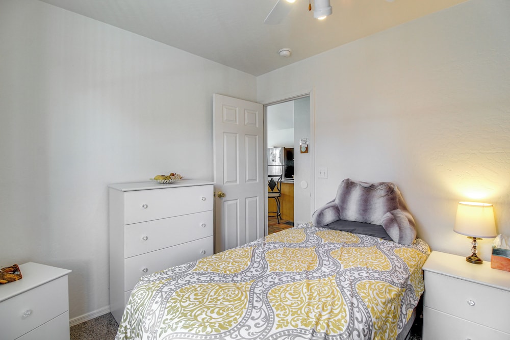 Firelit Nights By the Lake: Cozy Show Low Retreat