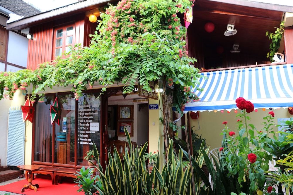 Apple Guesthouse