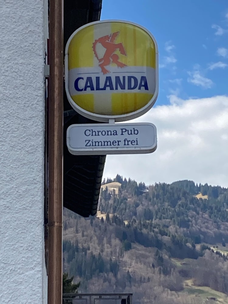 Chrona Bed & Breakfast