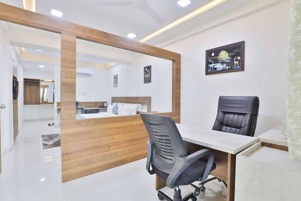 Hotel SR Radhey