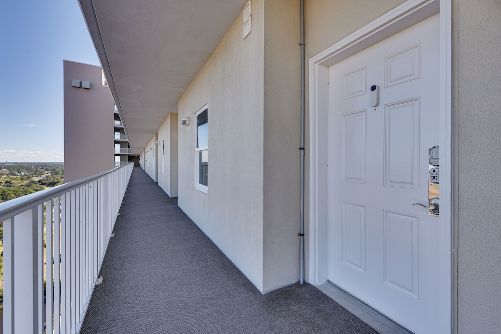 'ocean Oasis': PCB Condo w/ Balcony & Beach Views!
