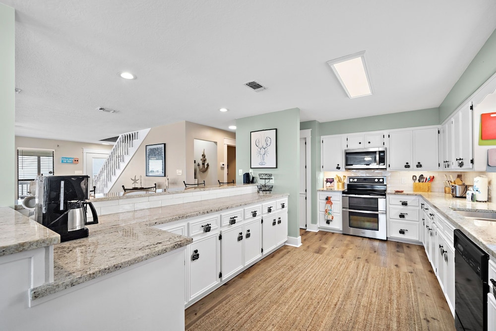 Bay Vista by Ryson Vacation Rentals