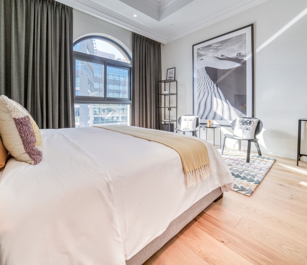 Modern 3BR Palm Penthouse w Private Plunge Pool