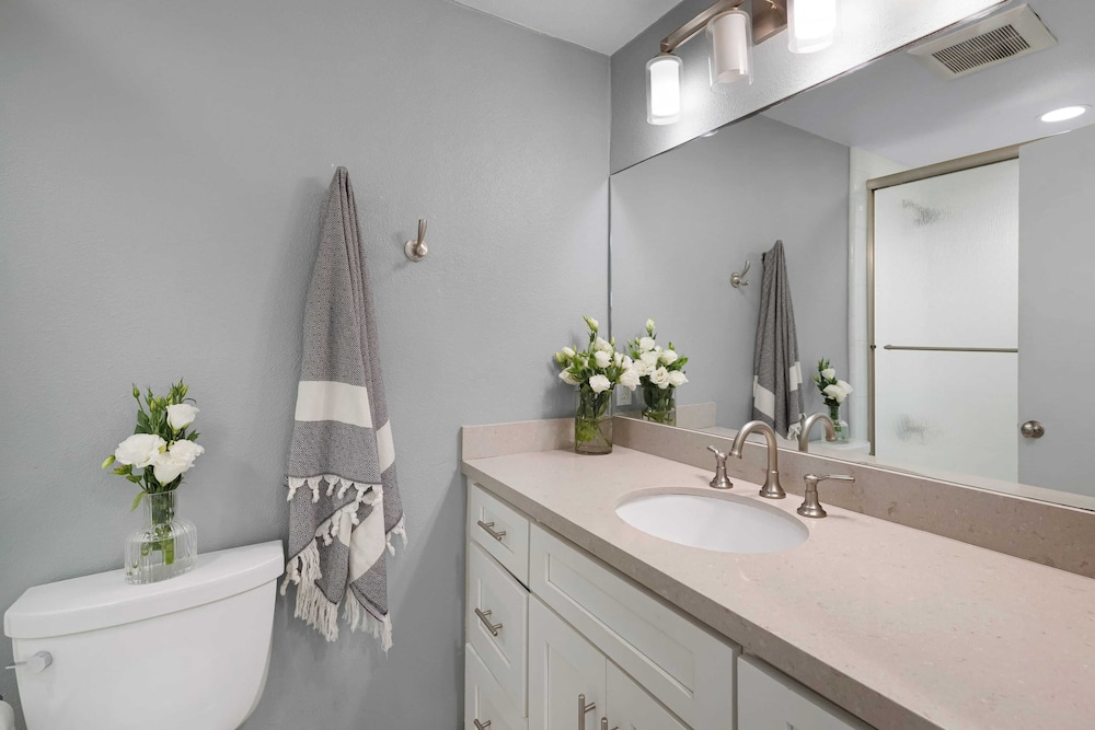 Balboa Breeze by Avantstay Beachfront Retreat + Ocean View