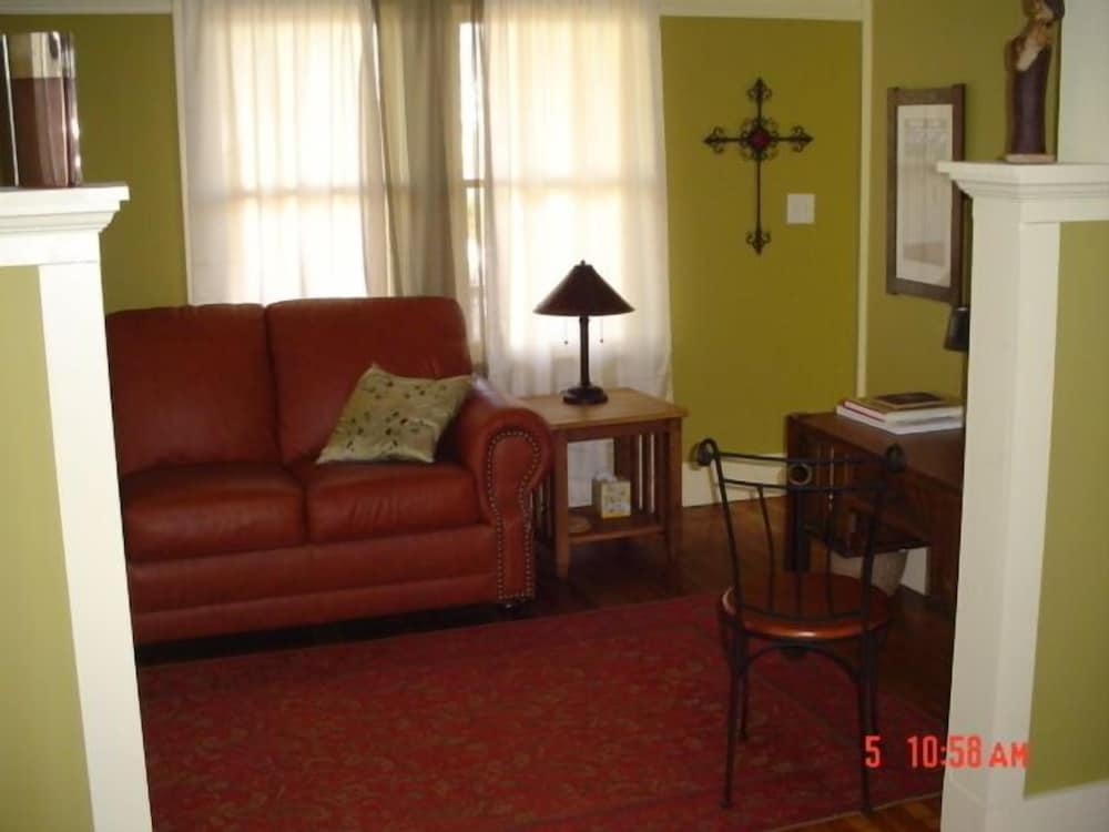 Ocean City Vacations - The Sea Gypsy - Property Image 1