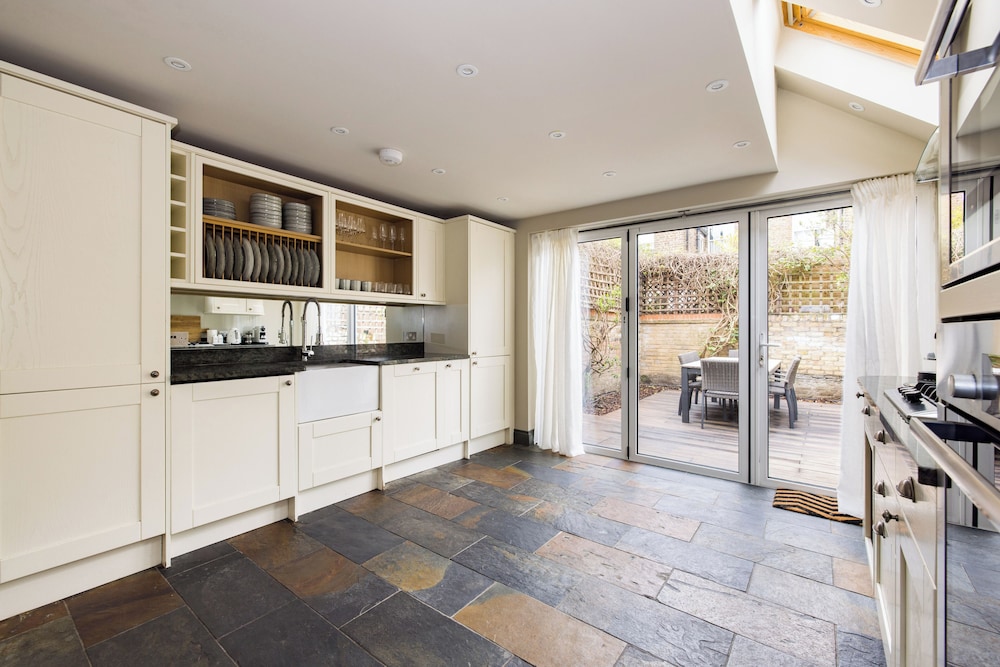 The North Kensington Cottage No 2