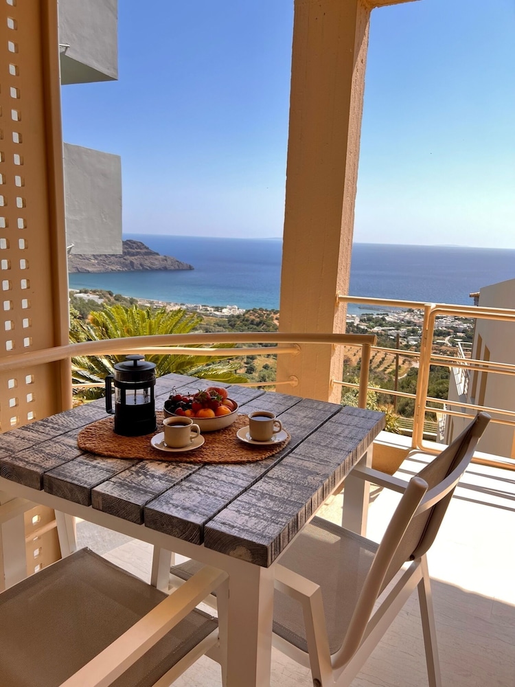 Stella in the Village Studios photo 4