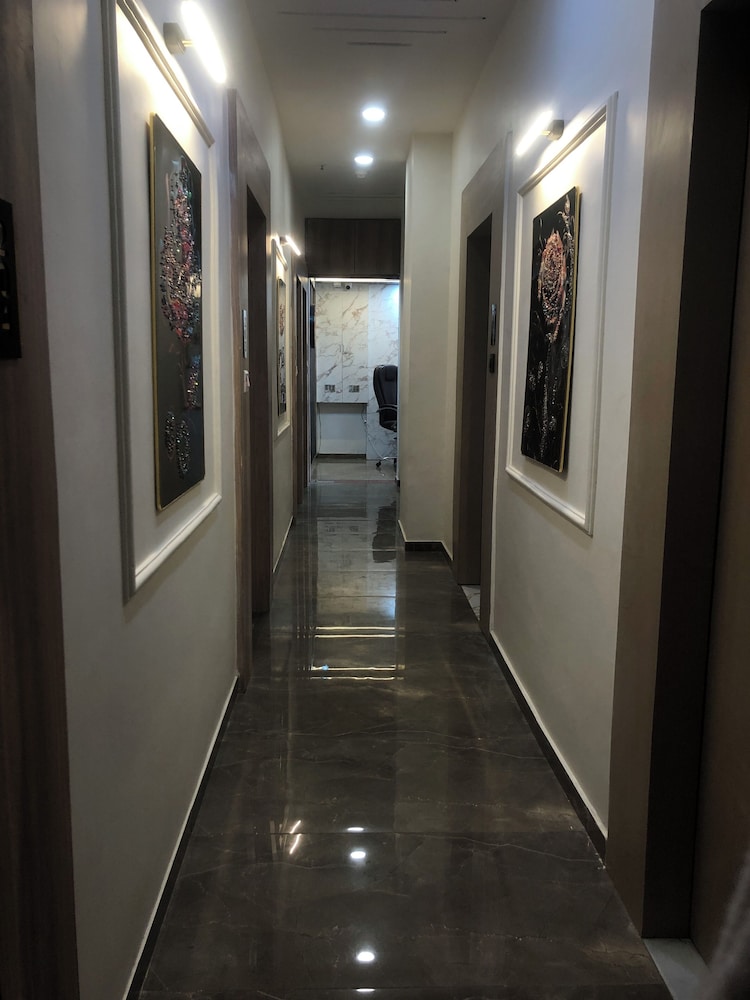 Hotel Lotus Inn