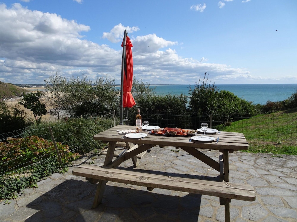 Villa in Normandy With Beach Access