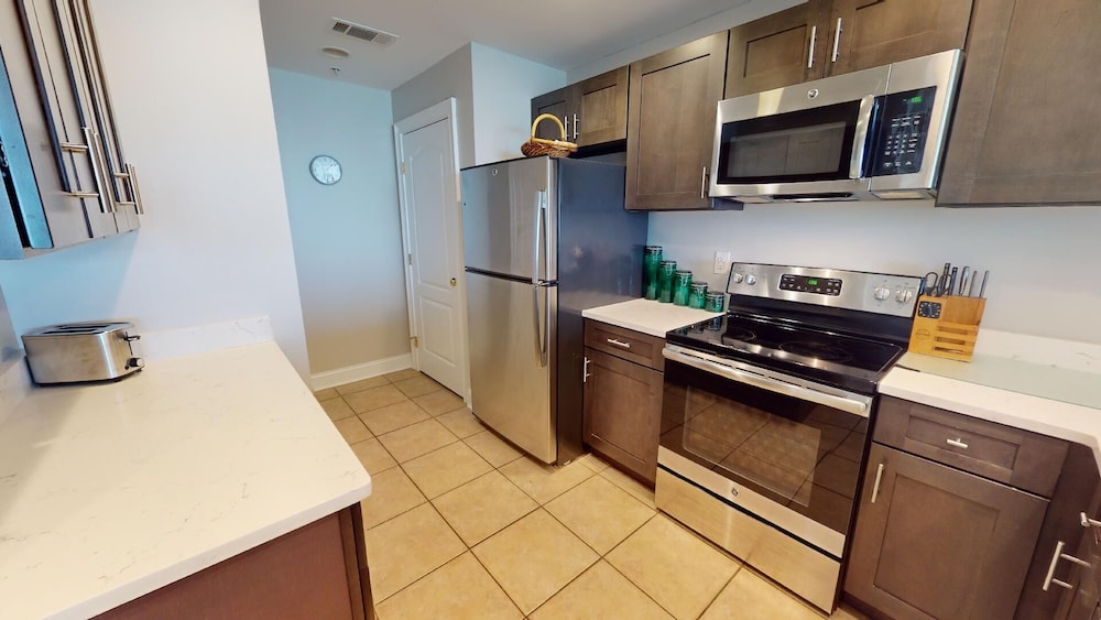 Beach House 2 by Tybee Vacation Rentals
