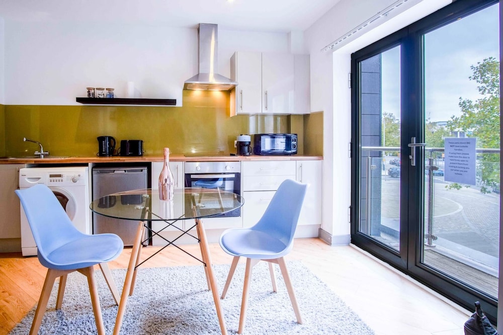 Princess Lofts 1 - 1 Bedroom Studio - Swansea