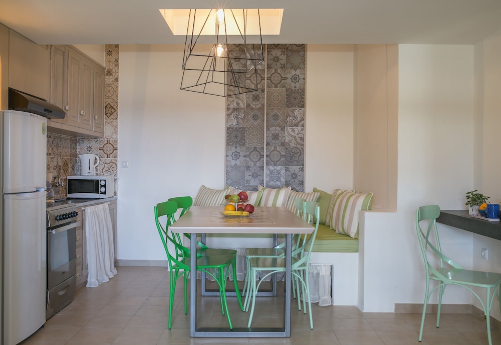 EOS Villa