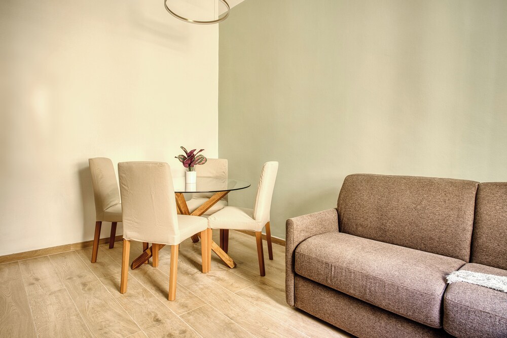 Modern flat near the Centre of Milan