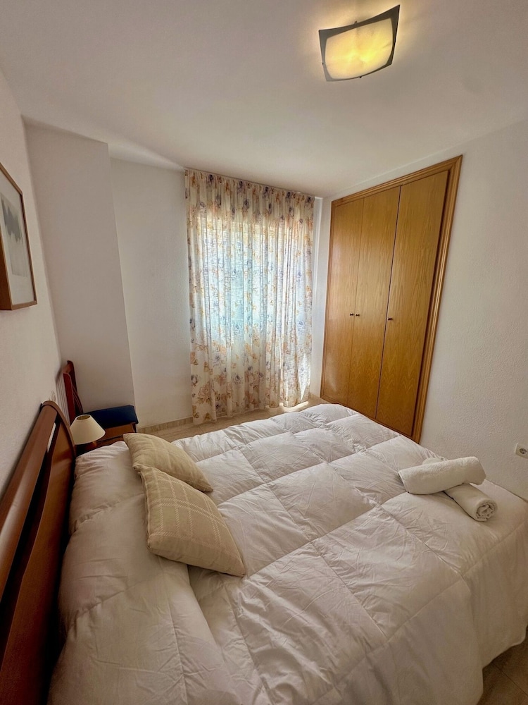 Apt Oropesa Trebol Rentalholidays