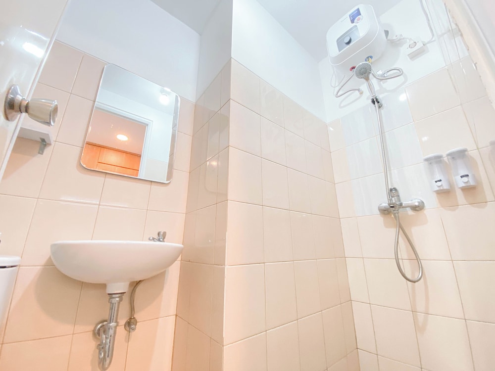 Homey & Restful Studio At Tamansari Panoramic Apartment