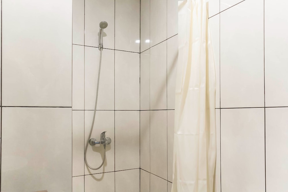 Chic And Cozy 2Br Grand Kamala Lagoon Apartment, เบคาซี - 18