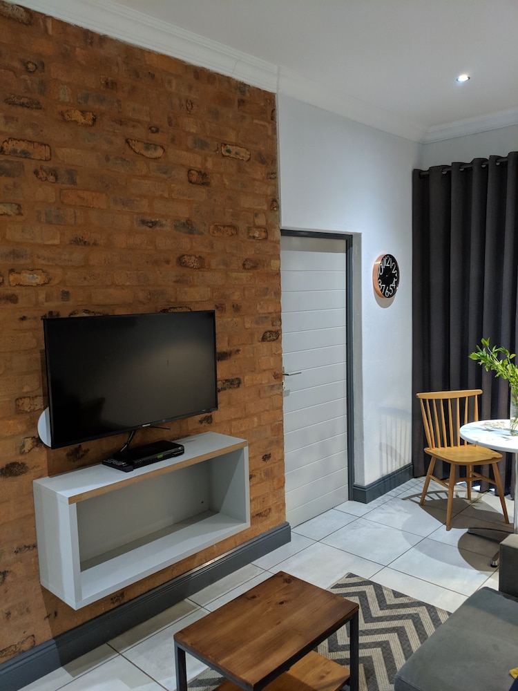 Junction 502 Apartments