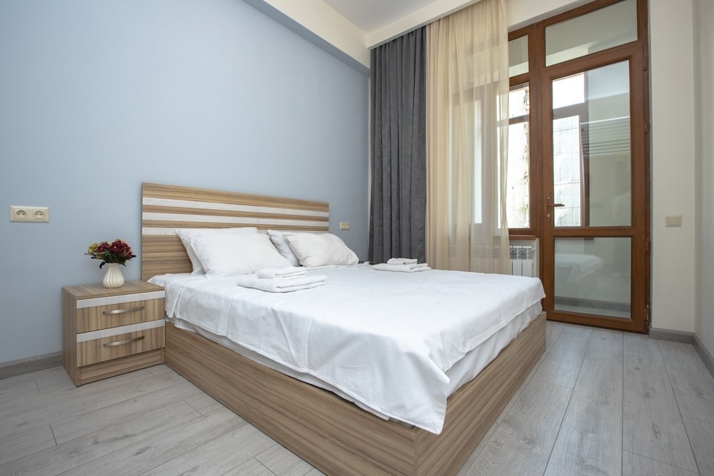 Stay Inn on Yekmalyan St