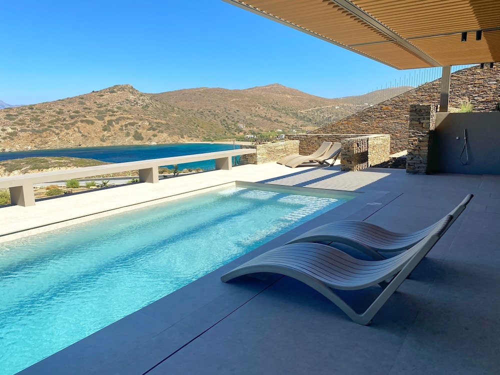Big Blue Villas II - Andros