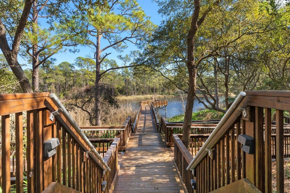Red Fish Blue Mountain by Avantstay Private Beach Gulf View
