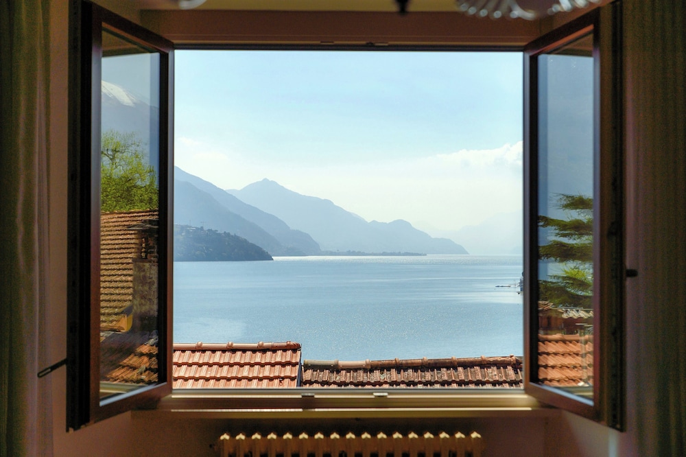 Riflessi Sul Lago