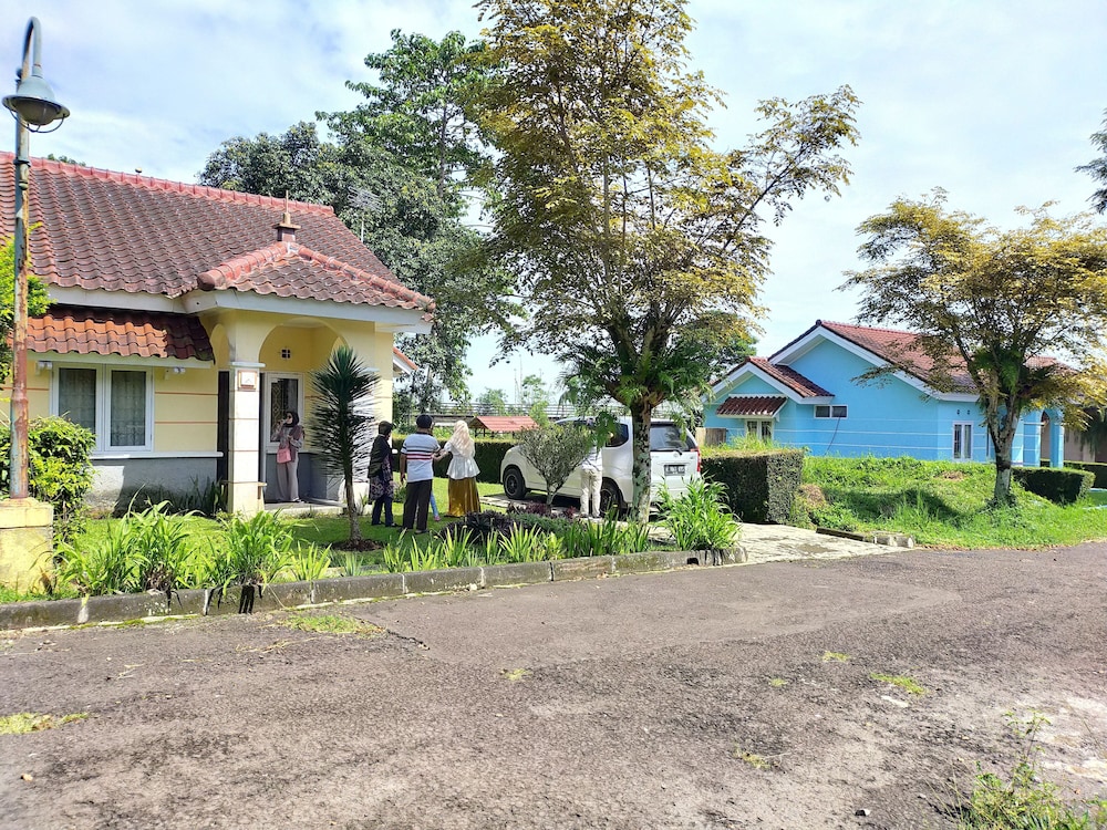 Villa Sasky Ciater Highland