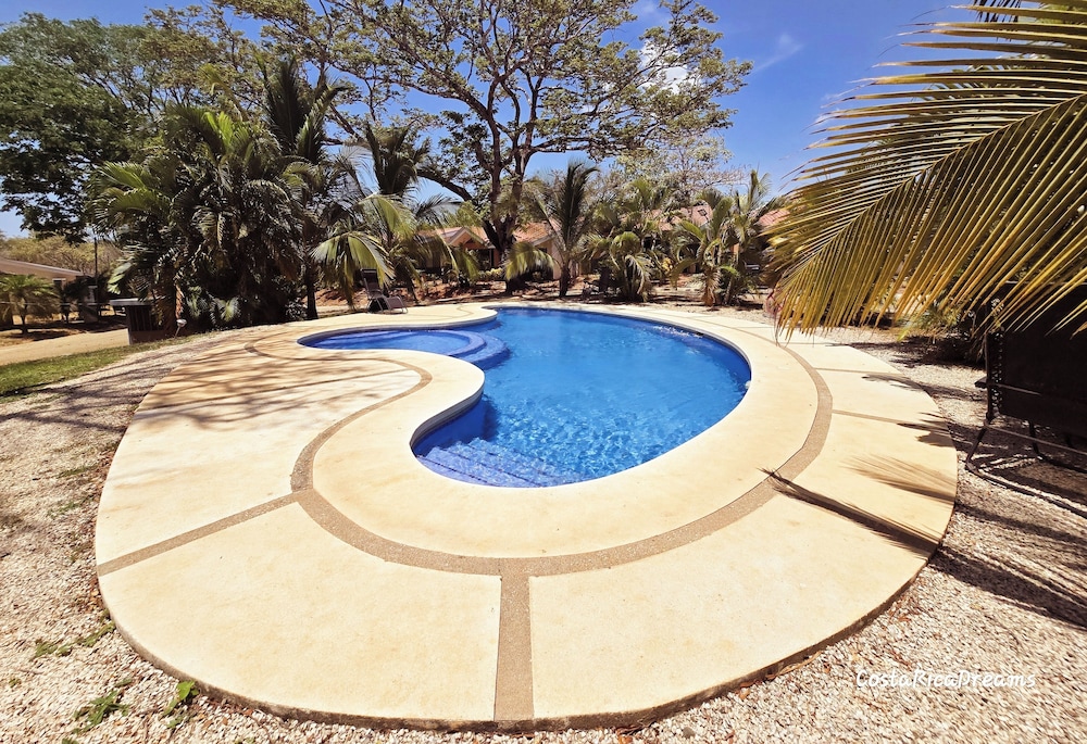Casa Mandarina Junge Villa 3 pools