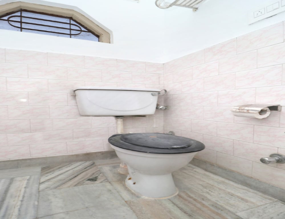 OYO 16098 Hotel Amrit view 4
