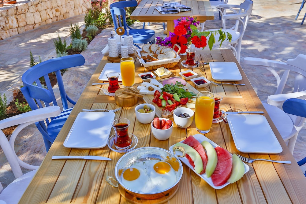 Livia Otel - Image 7