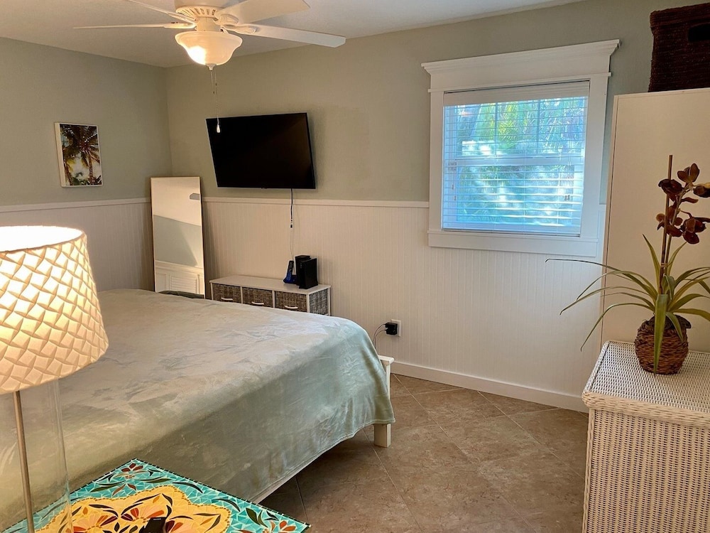 Peacock Way 1 Bedroom Bungalow