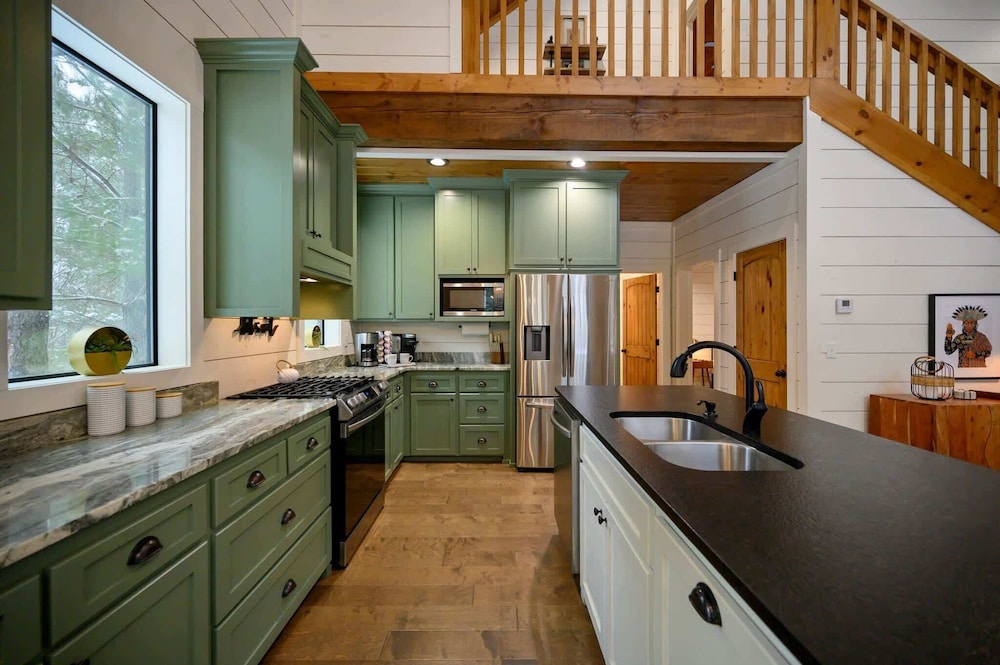 Quiet/private Cabin - Couples/family - Ideal Location