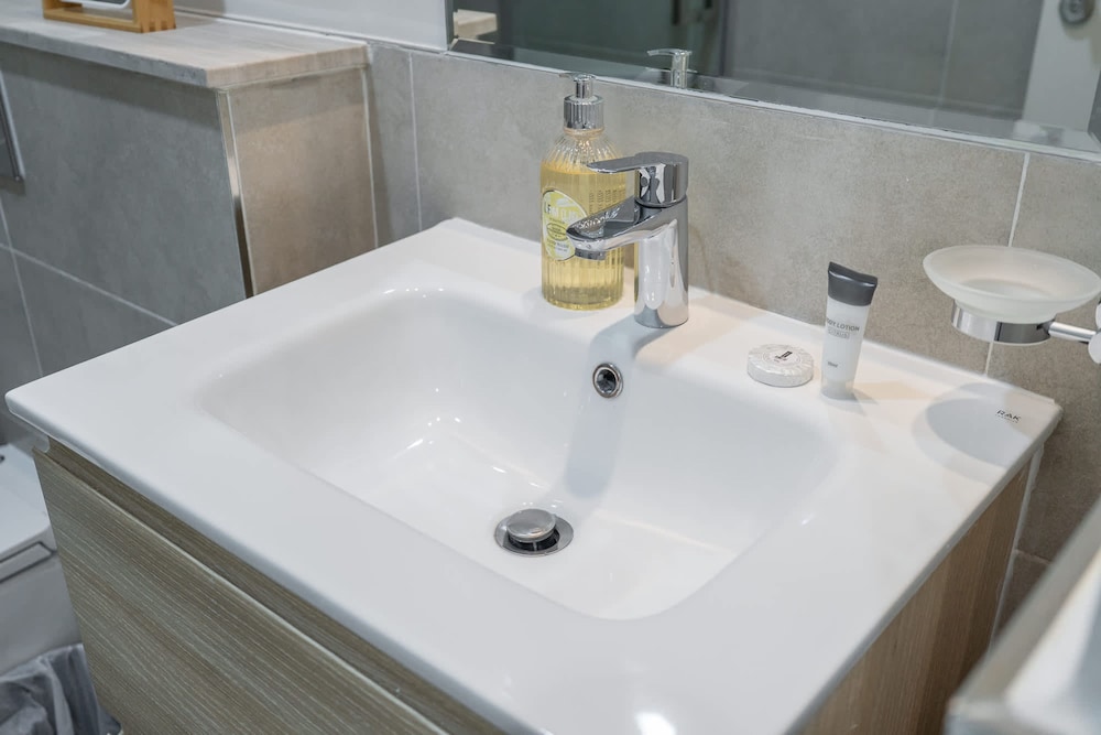 Dazzling 1 Bedroom in Golf Vita With Stunning View