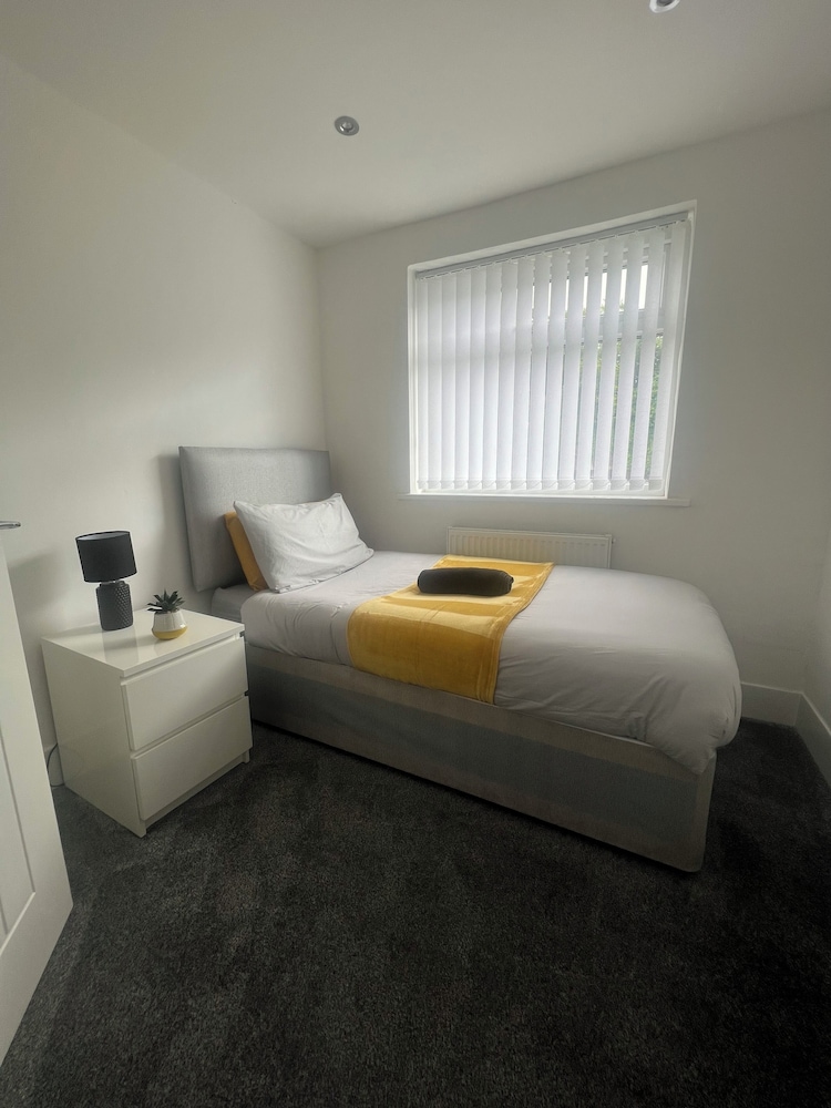 No 29 - Beautiful 4-bed House