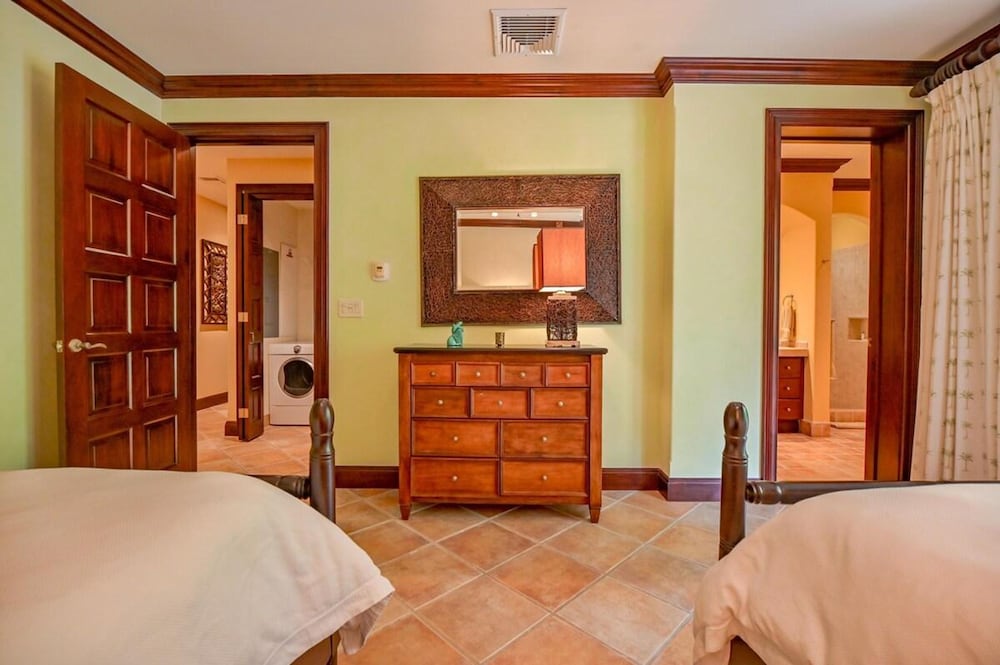 CR Luxury Terrazas 3A 3 Bdrm