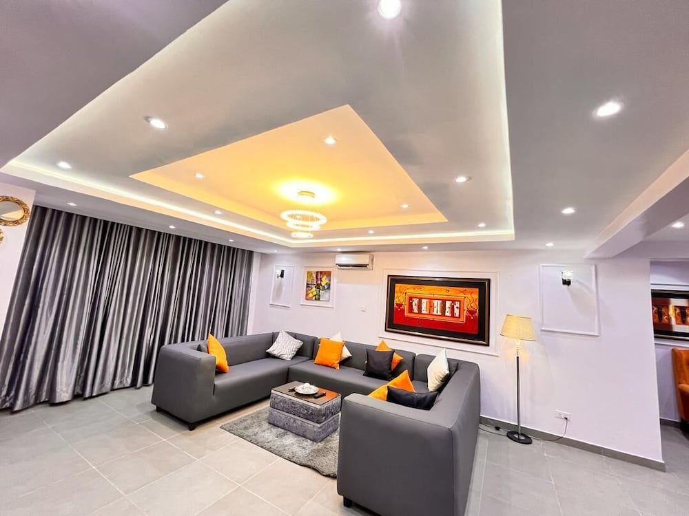 Service Apartment Hub