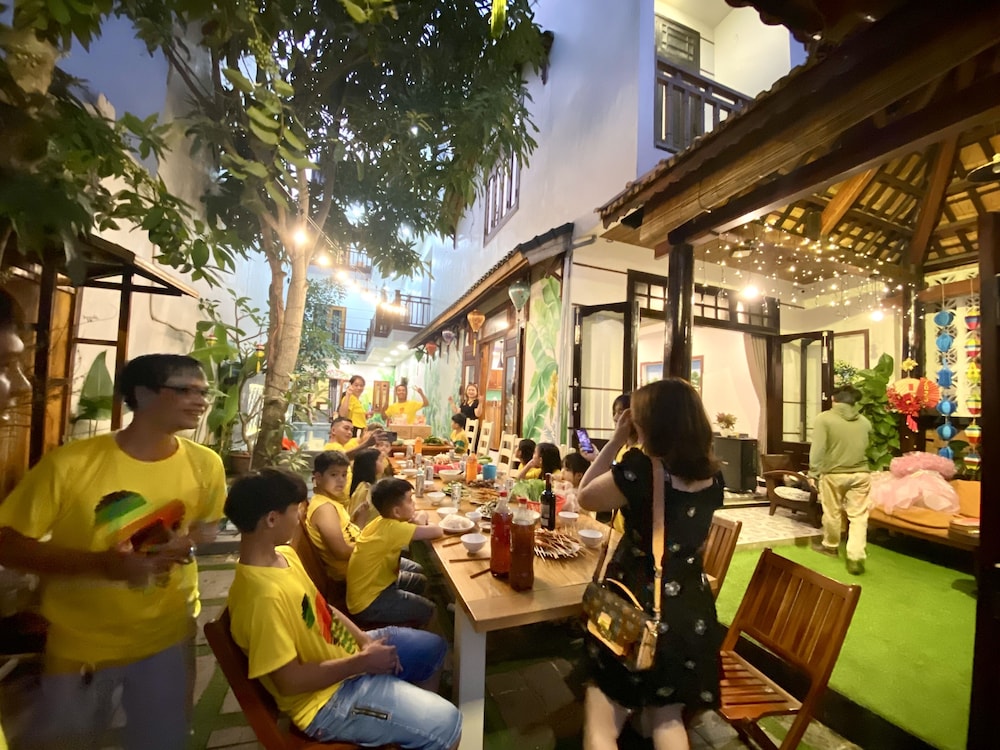 Blue Whale Homestay