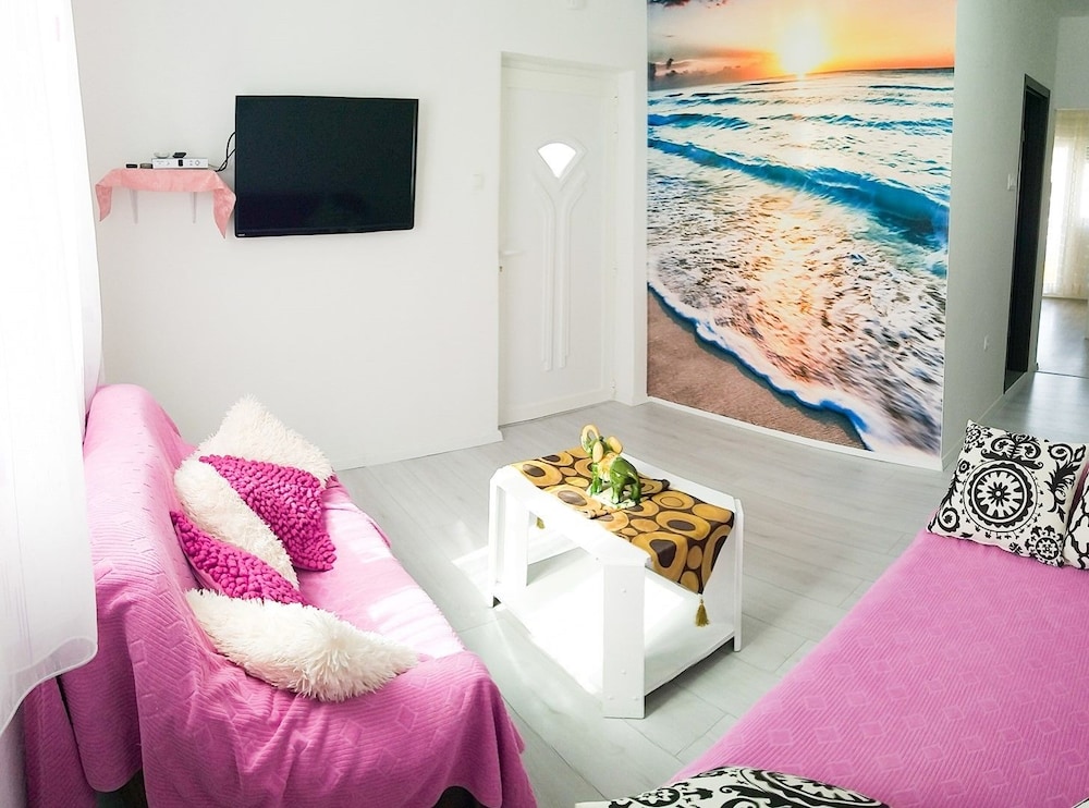 Apartments Cagalj