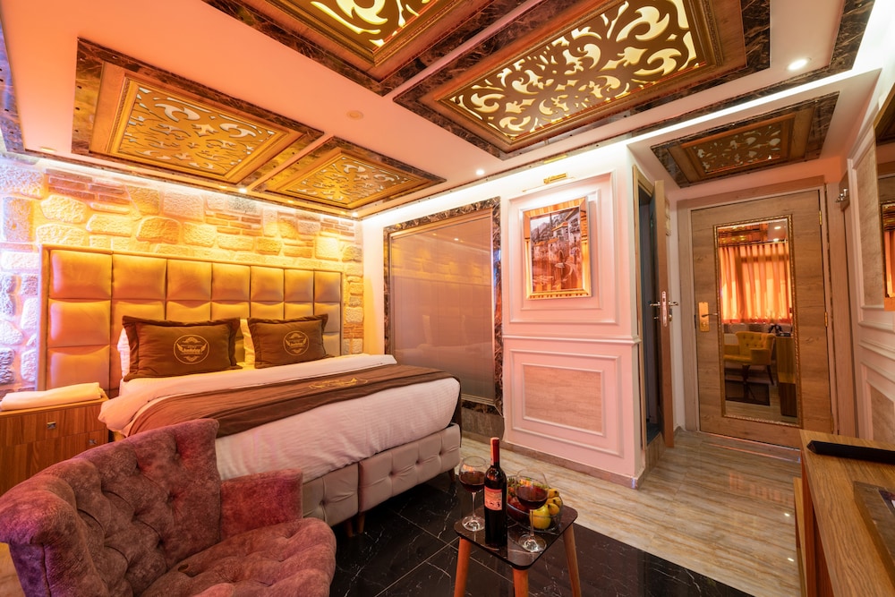 Holiday Business Otel - Image 11