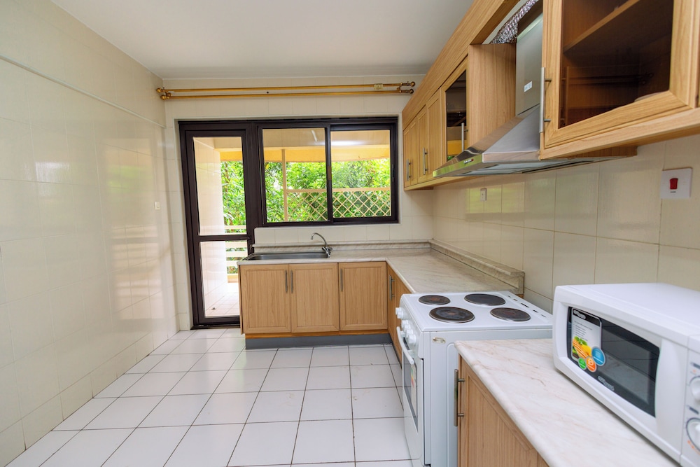 Altis Apartments