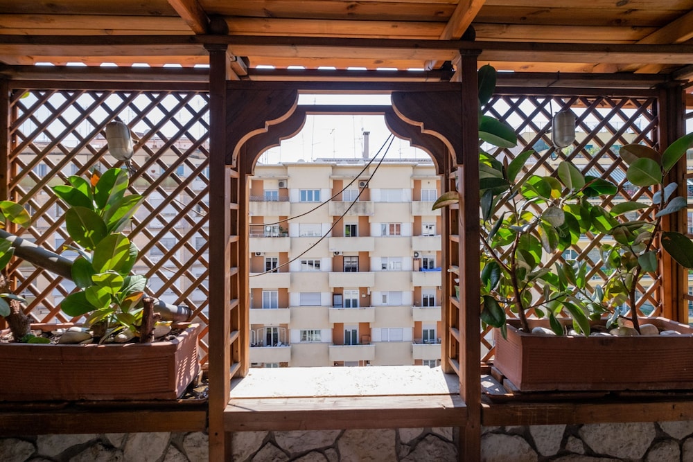 Amazing Penthouse by Caracalla