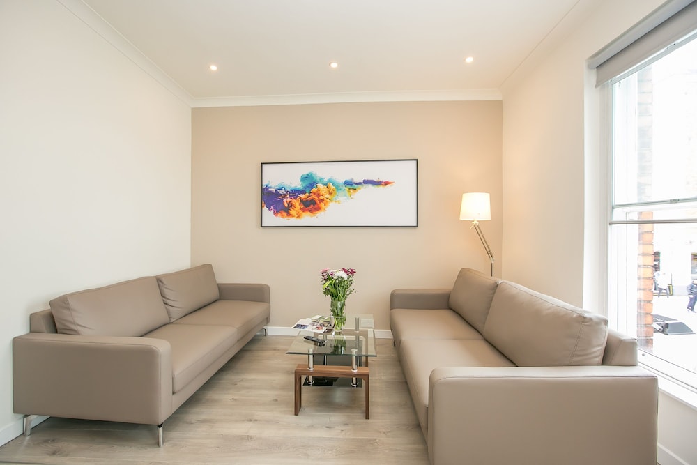 St Stephen's Green District Apartments 2