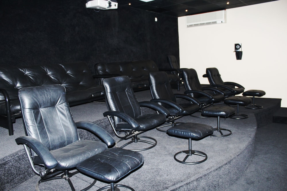 meeting & event spaces