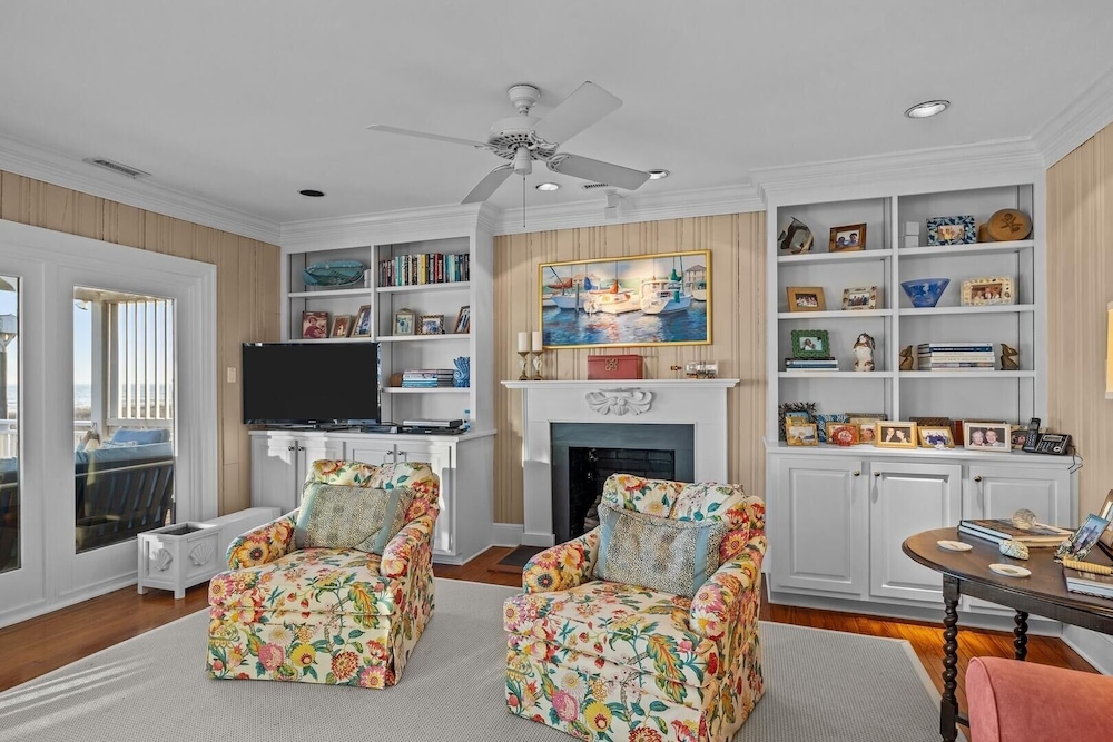 Taylor Cottage 5 Bedroom Home