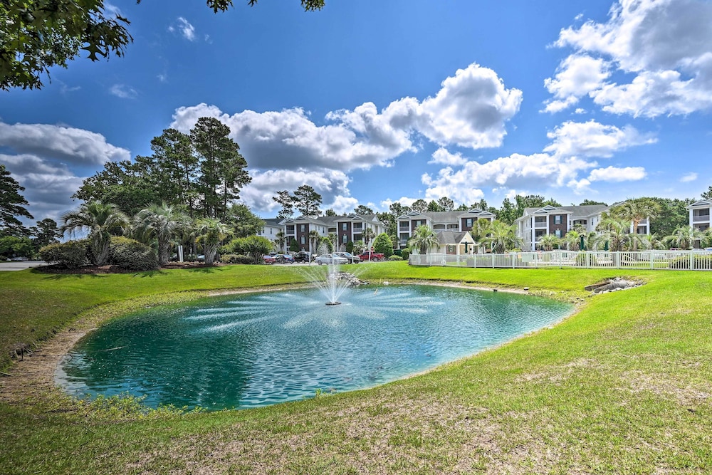 4 Mi to Ocean: Myrtle Beach Condo w/ Resort Perks
