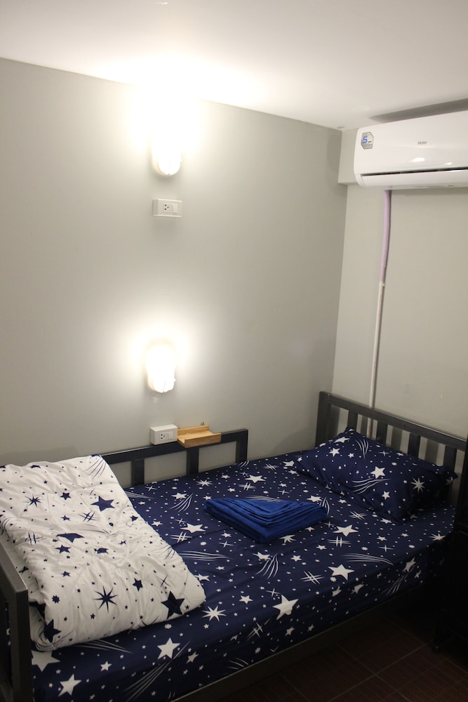 Enjoy House - Hostel